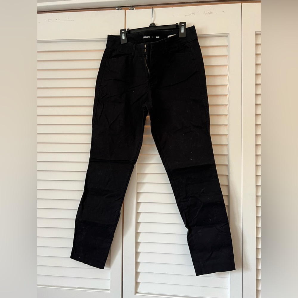 Old Navy mid rise pixie pants
